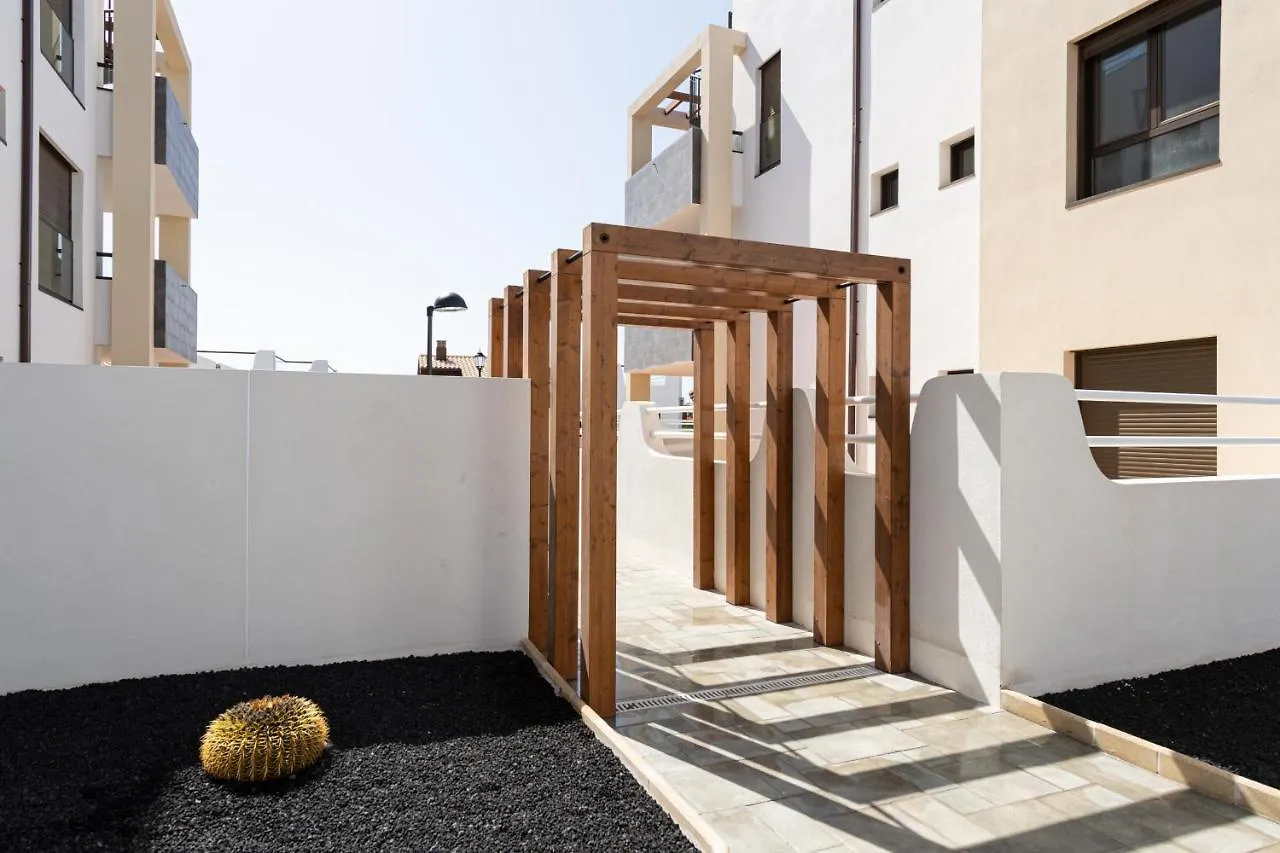 Apartment Homeforguest Apartamento En Residencia De Lujo Con Terraza Y Piscina La Guirra